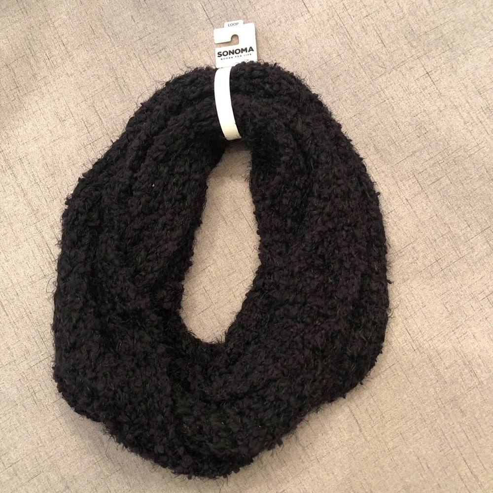 Sonoma Black Fuzzy Infinity Scarf New - Picture 2 of 6